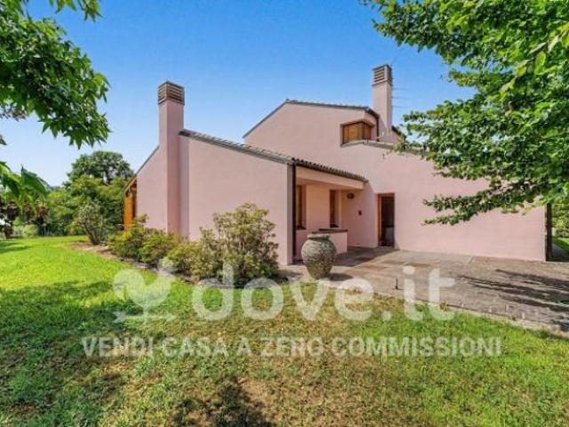 Villa Indipendente in vendita a Tarzo, Veneto