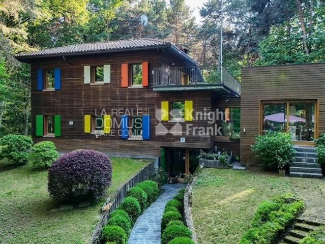 Villa Indipendente in vendita a Appiano Gentile, Lombardia