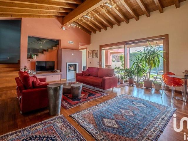 Villa Indipendente in vendita a Castel Goffredo, Lombardia