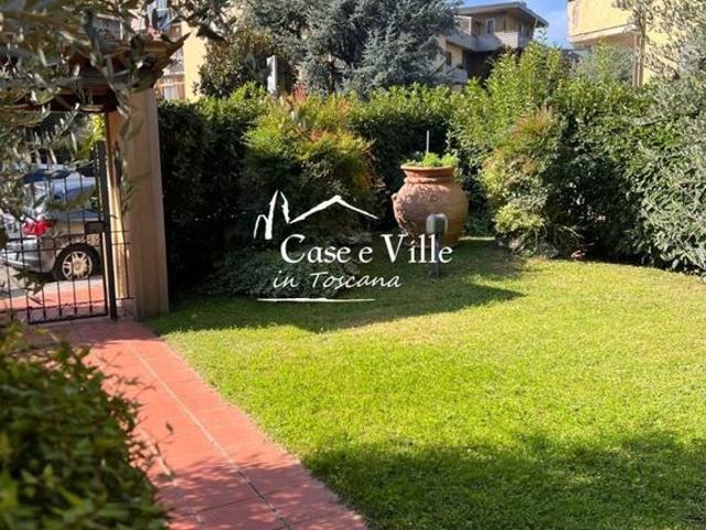 Villa Indipendente in vendita a Santa Lucia, Prato