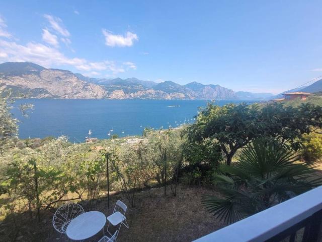 Villa Indipendente in vendita a Brenzone sul Garda, Veneto