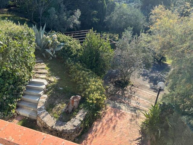 Villa Indipendente in vendita a Settignano, Firenze