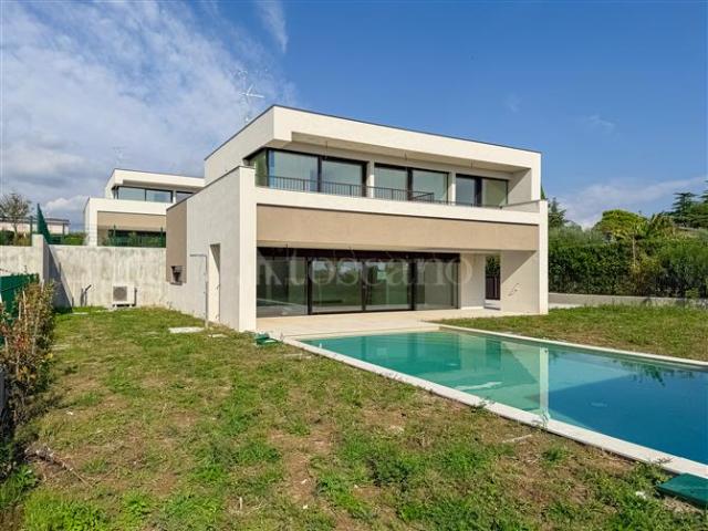 Villa Indipendente in vendita a Moniga Del Garda, Lombardia