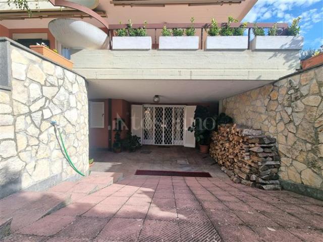 Villa Indipendente in vendita a Roma Capitale, Lazio
