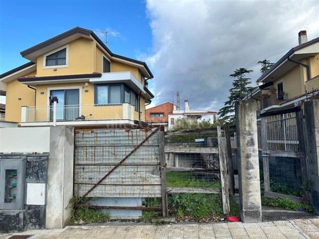 Villa Indipendente in vendita a Valverde, Sicilia