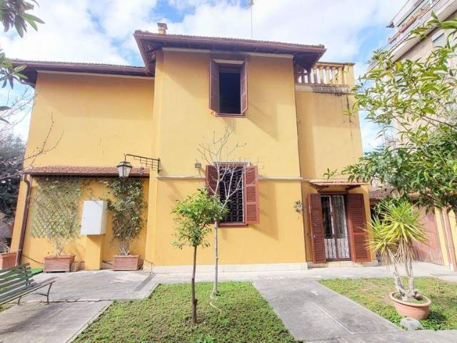 Villa Indipendente in vendita a Municipio Roma XII, Roma Capitale