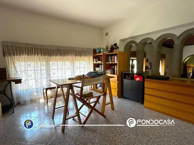 Villa Indipendente in vendita a Spotorno, Liguria