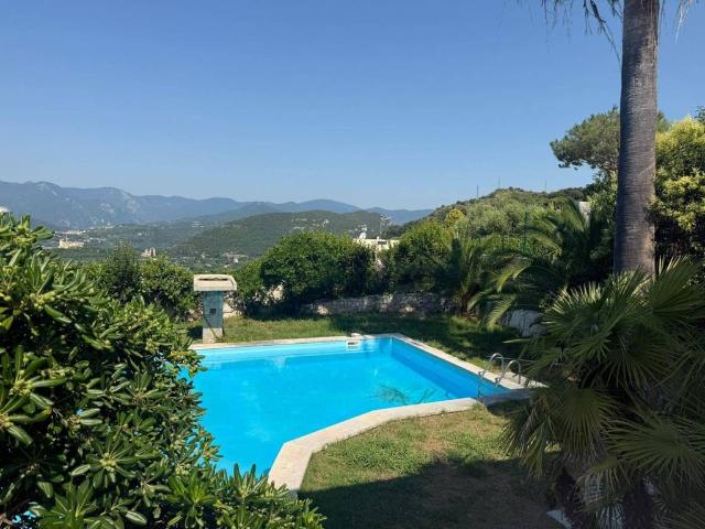 Villa Indipendente in vendita a Calvisio, Finale Ligure