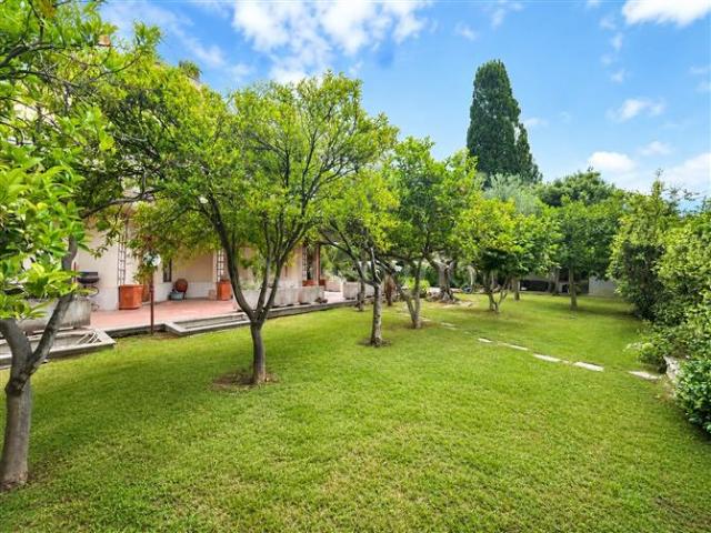 Villa Indipendente in vendita a Municipio Roma X, Roma Capitale