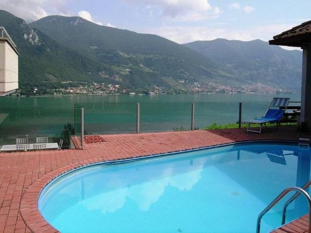Villa Indipendente in vendita a Comunità montana del Sebino bresciano, Iseo