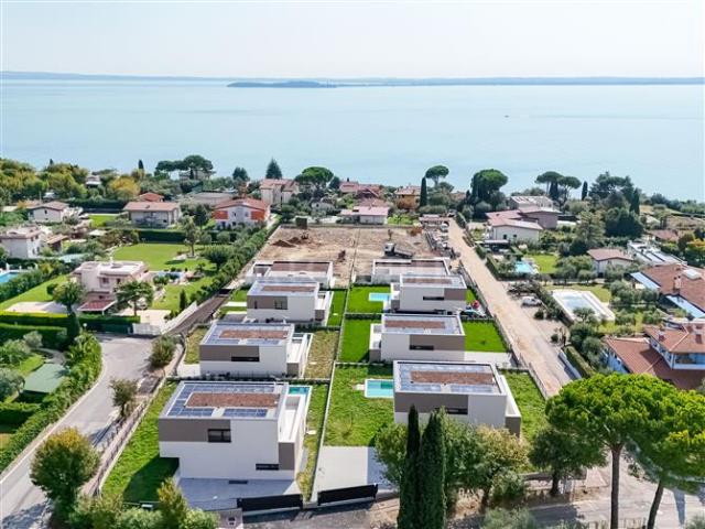 Villa Indipendente in vendita a Moniga Del Garda, Lombardia