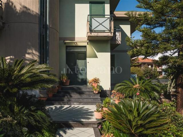 Villa Indipendente in vendita a San Giovanni La Punta, Sicilia