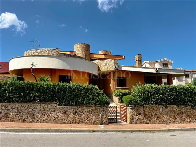 Villa Indipendente in vendita a San Pantaleo, Sardigna/Sardegna