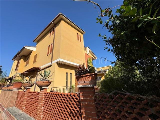 Villa Indipendente in affitto a Gianicolense, Roma Capitale