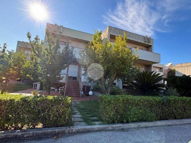 Villa Indipendente in vendita a San Filippo Neri, Marche