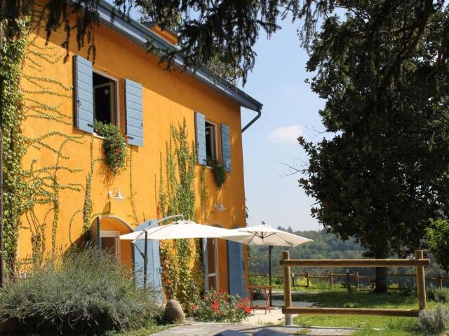 Villa Indipendente in vendita a Piemonte, Asti