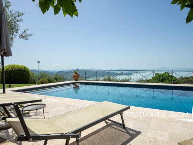 Villa Indipendente in vendita a Passignano Sul Trasimeno, Umbria