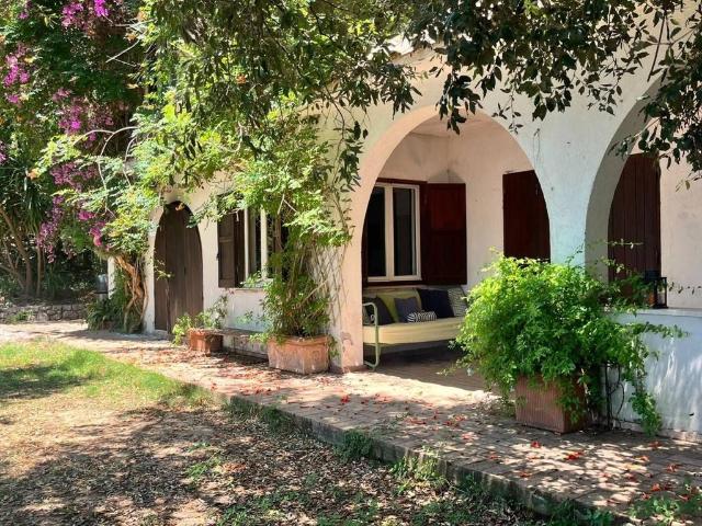 Villa Indipendente in vendita a Sabaudia, Lazio