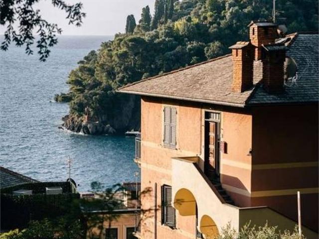 Villa Indipendente in vendita a Sant'Agostino esterna-Porta Castello, Re