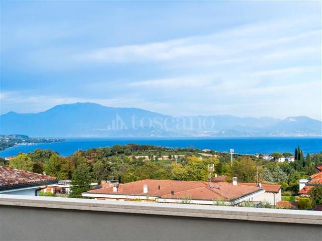 Villa Indipendente in vendita a Lonato, Lombardia