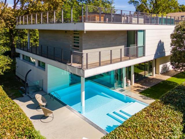 Villa Indipendente in vendita a Colline Matildiche, Re