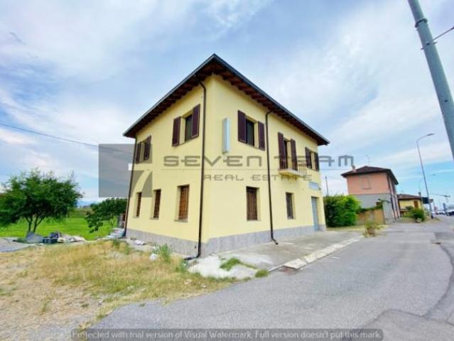 Villa Indipendente in vendita a Taranta, Cassano D'adda