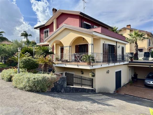 Villa Indipendente in vendita a Bottazzi, Aci Bonaccorsi