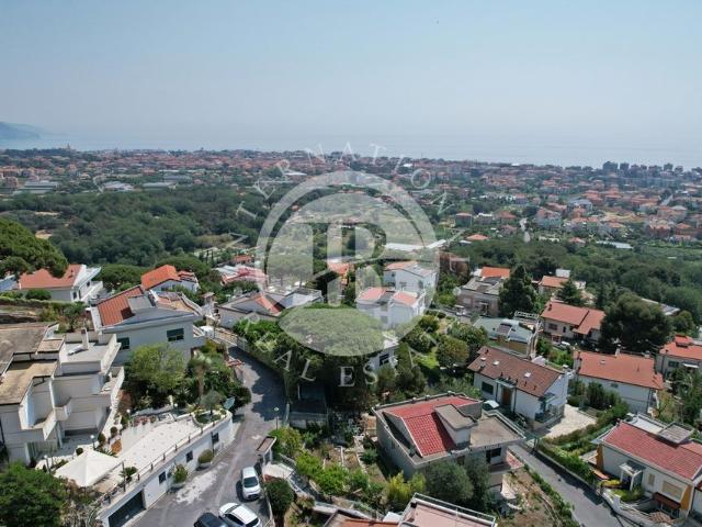 Villa Indipendente in vendita a Loano, Liguria