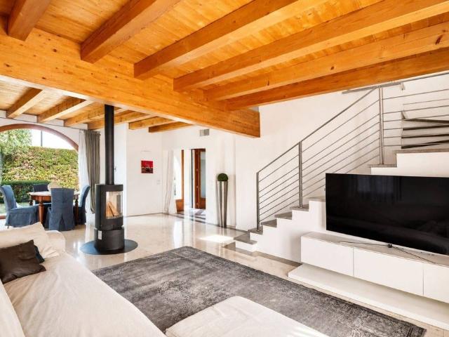 Villa Indipendente in vendita a Lanzago, Silea