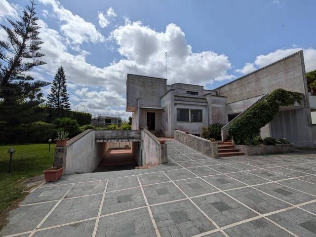 Villa Indipendente in vendita a Puglia, Lecce