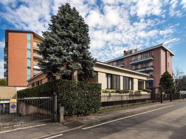 Villa Indipendente in vendita a Concorezzo, Lombardia