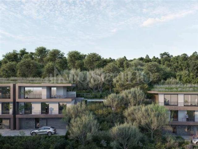 Villa Indipendente in vendita a Padenghe Sul Garda, Lombardia