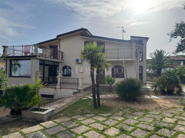 Villa Indipendente in vendita a Assoro, Sicilia