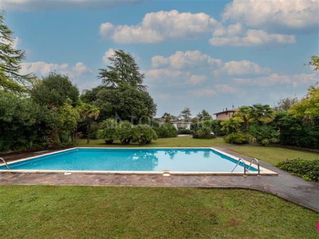 Villa Indipendente in vendita a Roveredo In Piano, Friuli-Venezia Giulia
