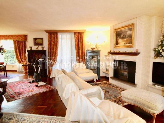Villa Indipendente in vendita a Pontedera, Toscana