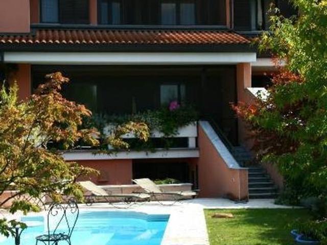 Villa Indipendente in vendita a Cusago, Lombardia