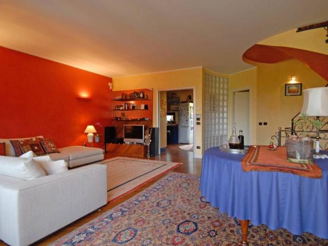 Villa Indipendente in vendita a Cusago, Lombardia