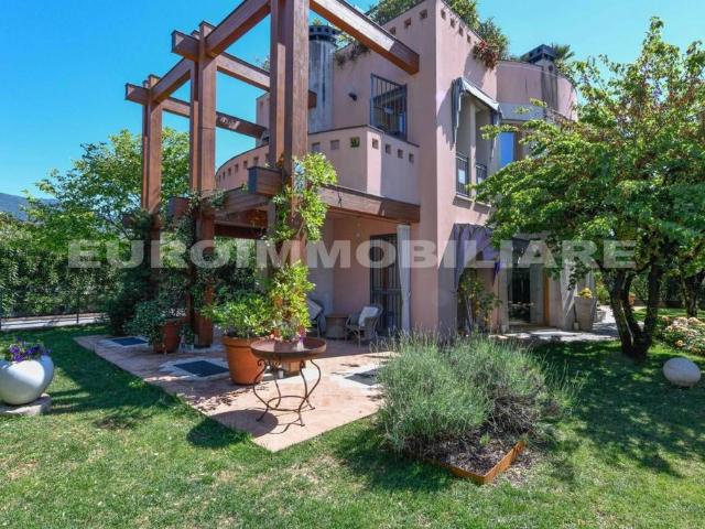 Villa Indipendente in vendita a Sale, Gussago