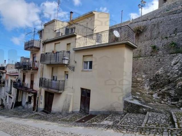 Villa Indipendente in vendita a Novara Di Sicilia, Sicilia