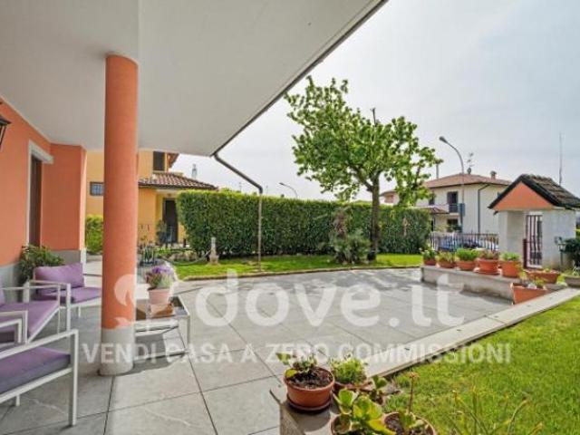 Villa Indipendente in vendita a Cambiago, Lombardia