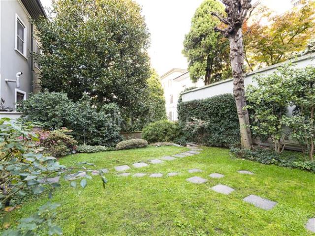 Villa Indipendente in vendita a Municipio 4, Milano