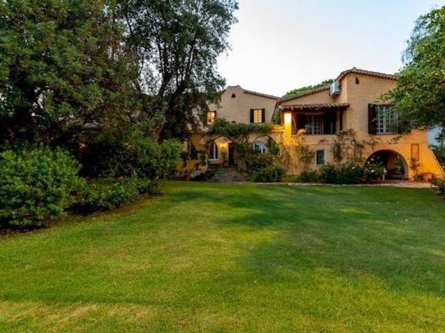 Villa Indipendente in vendita a Santa Margherita di Pula, Pula