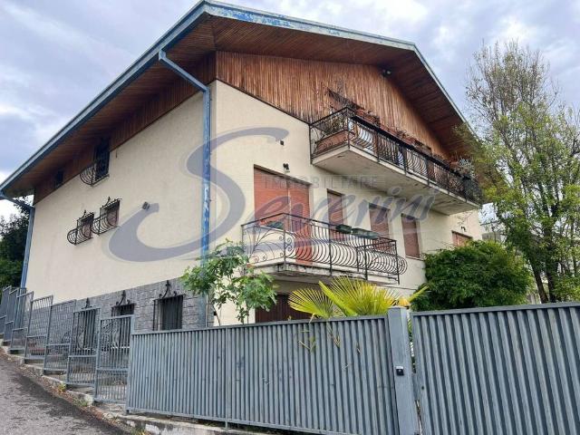 Villa Indipendente in vendita a Ronago, Lombardia