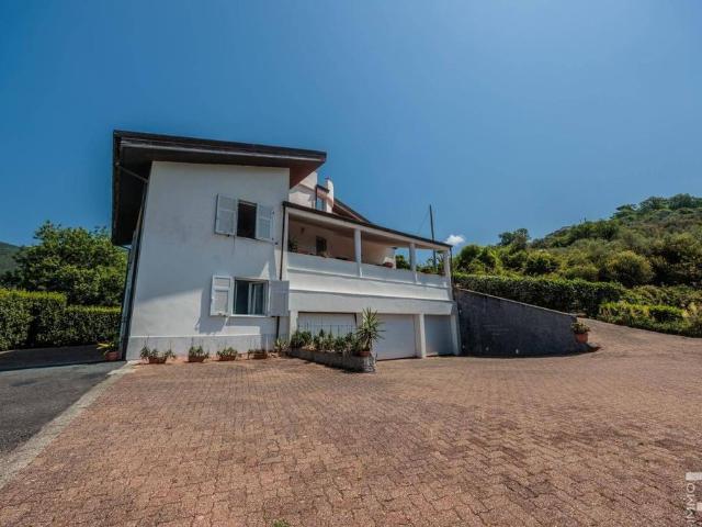 Villa Indipendente in vendita a Unione di comuni Montana Lunigiana, Fosdinovo