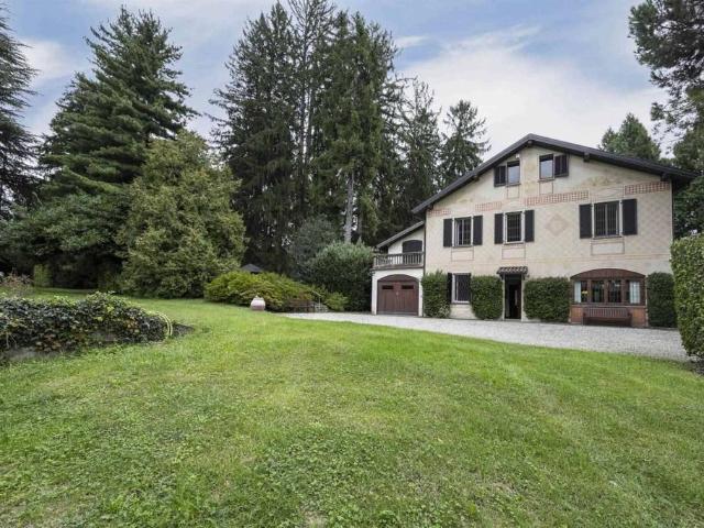 Villa Indipendente in vendita a Velate, Varese