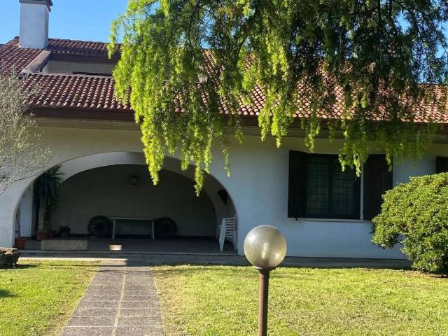 Villa Indipendente in vendita a Paltana, Padova