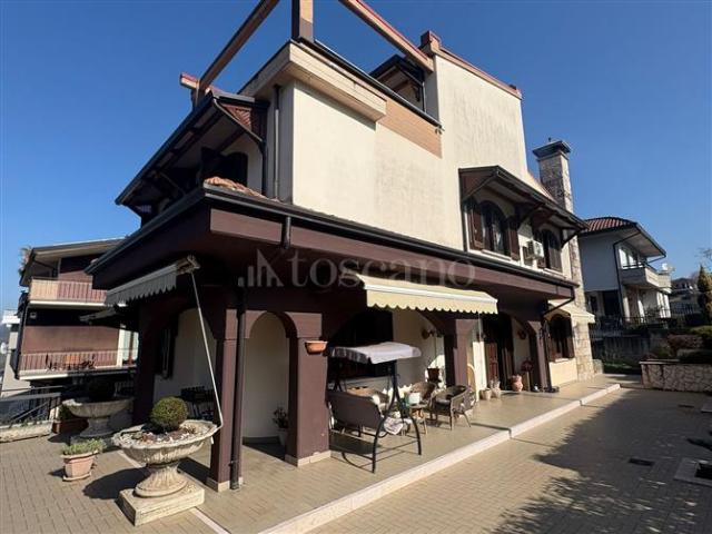 Villa Indipendente in vendita a Pratola Serra, Campania