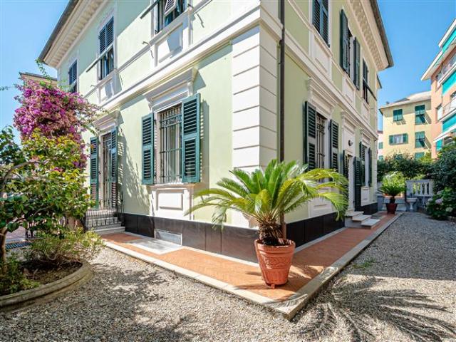 Villa Indipendente in vendita a Levante, Serra Riccò