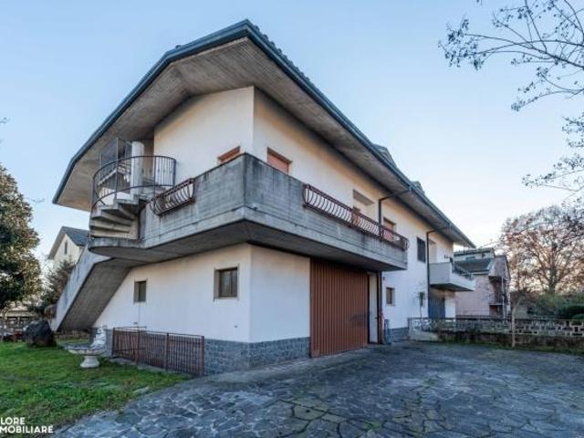 Villa Indipendente in vendita a Rodano, Lombardia