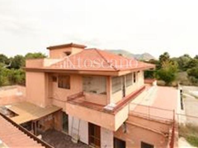 Villa Indipendente in vendita a VI Circoscrizione, Palermo